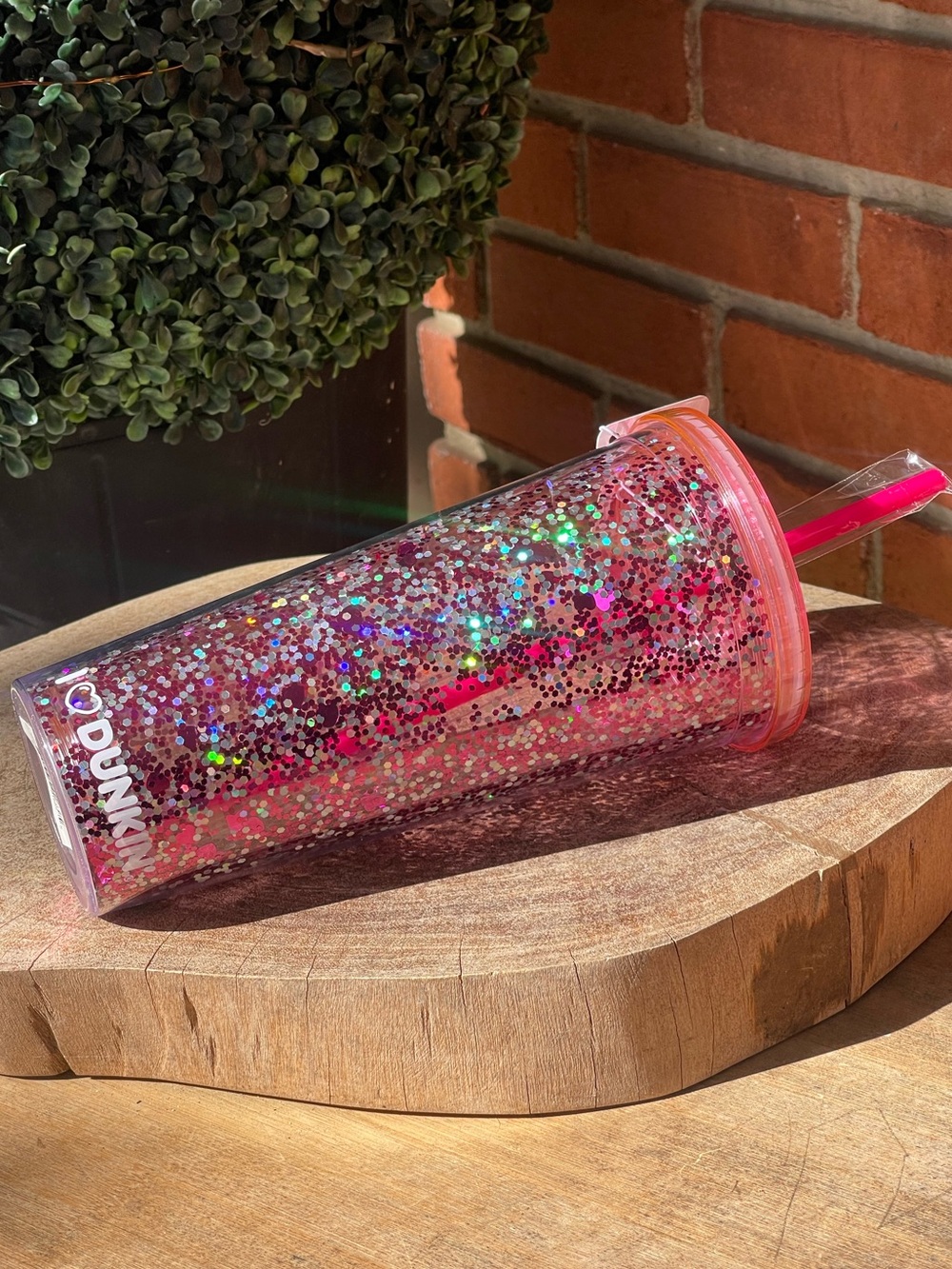New DUNKIN VALENTINE'S DAY Sprinkles Acrylic Tumbler (24oz.)